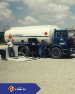 👨‍🔧 Des de 1969 al teu servei, gràcies per confiar en una empresa familiar amb experiència 🚗

#EmpresaFamiliar #Tradicio #Piera #GasoilsCarreras